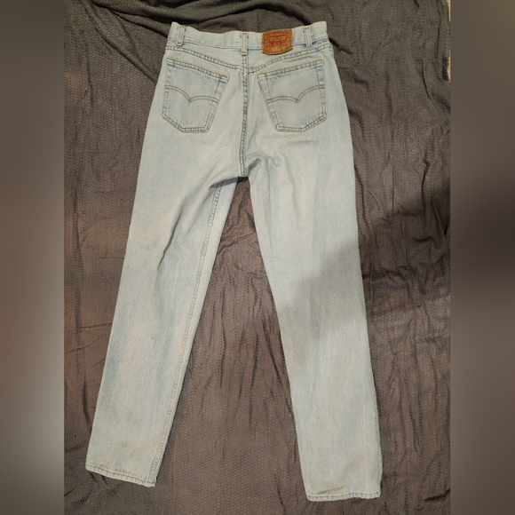 Levis - Picture 2 of 3
